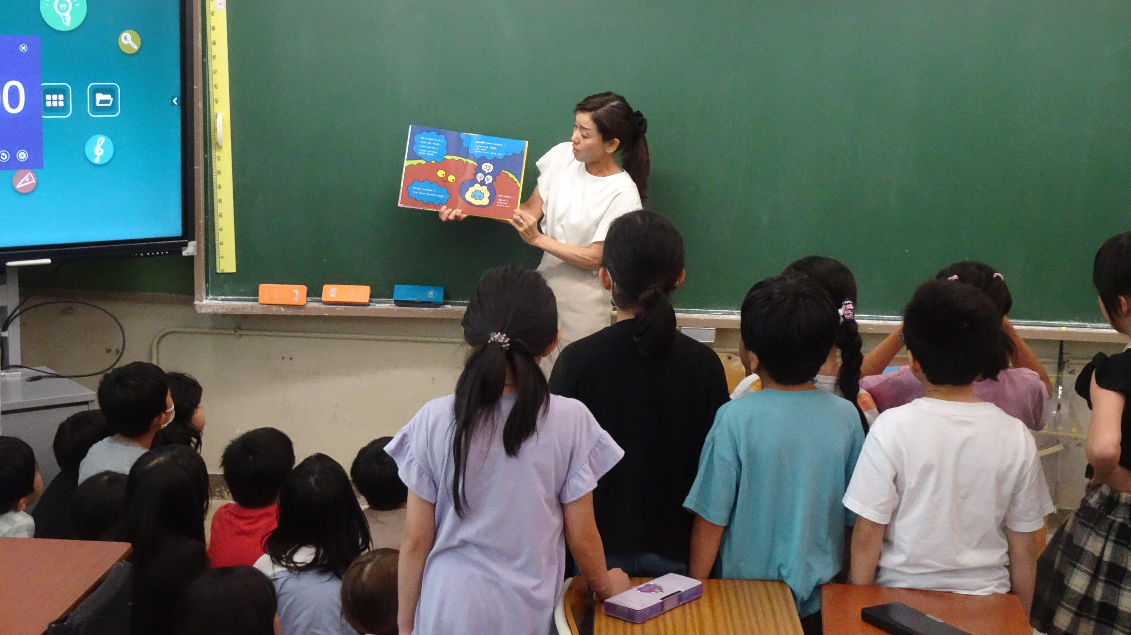 読み聞かせ.JPG